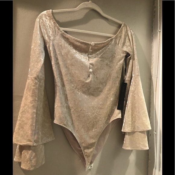 ☁️ House of Harlow 1960 x Revolve Gianna Bodysuit - Picture 3 of 8